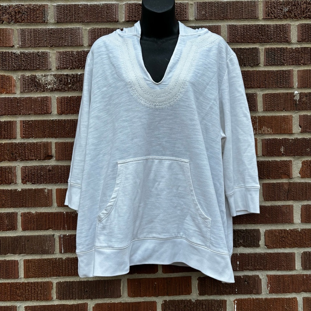 Hoodie Women Sz 19/20 White Split Neck Embroidered Hoodie 3/4 sleeves Sweatshirt